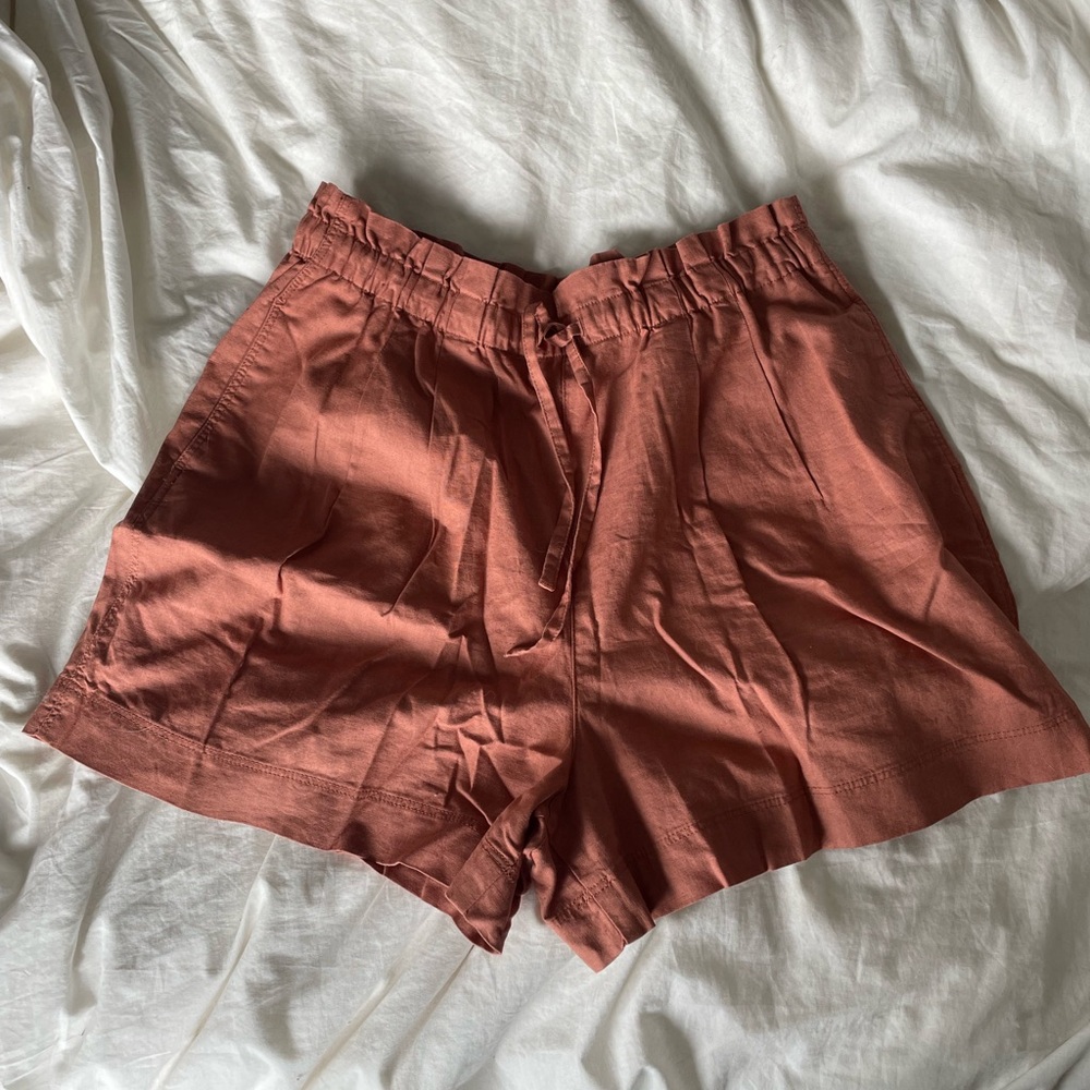 High Waisted Cotton-Linen Shorts
